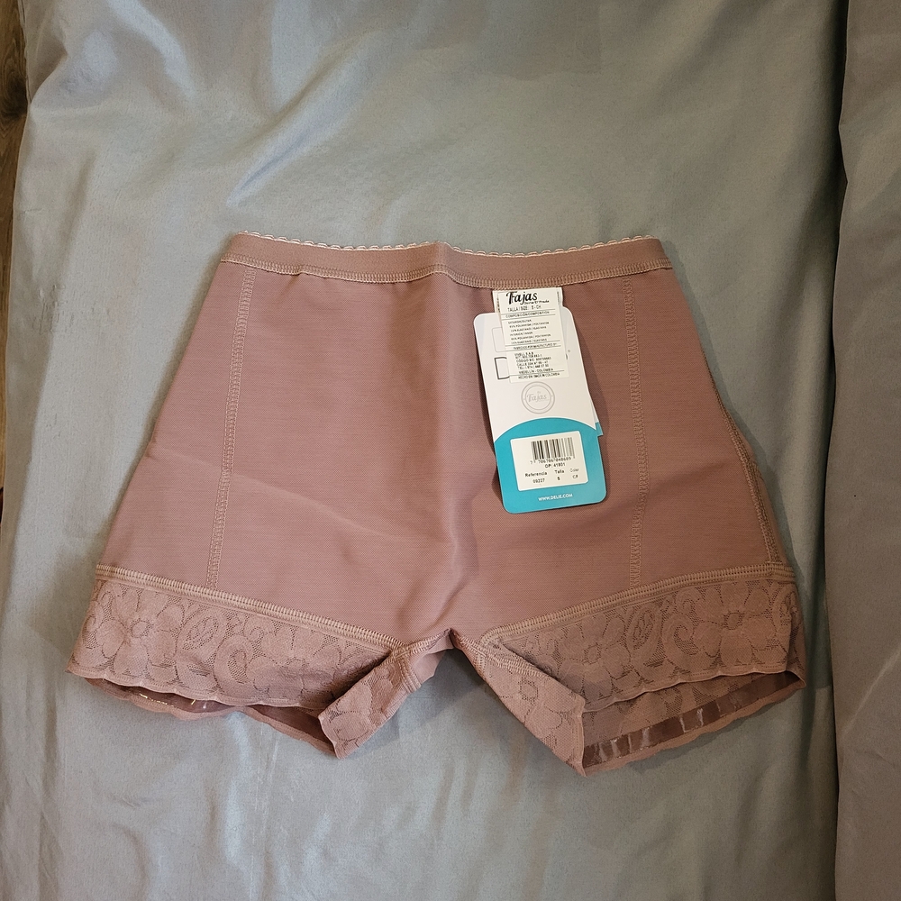 Women's Shapewear Shorts in Mauve